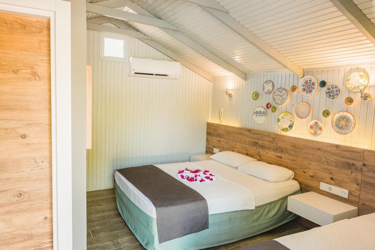 Leda Beach Hotel Sidé Extérieur photo