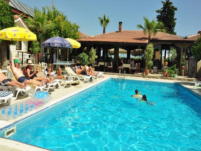 Leda Beach Hotel Sidé Extérieur photo